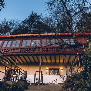 Seclude Shimla, Taraview